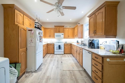 142 N Grand River Street • Brant, ON photo 5