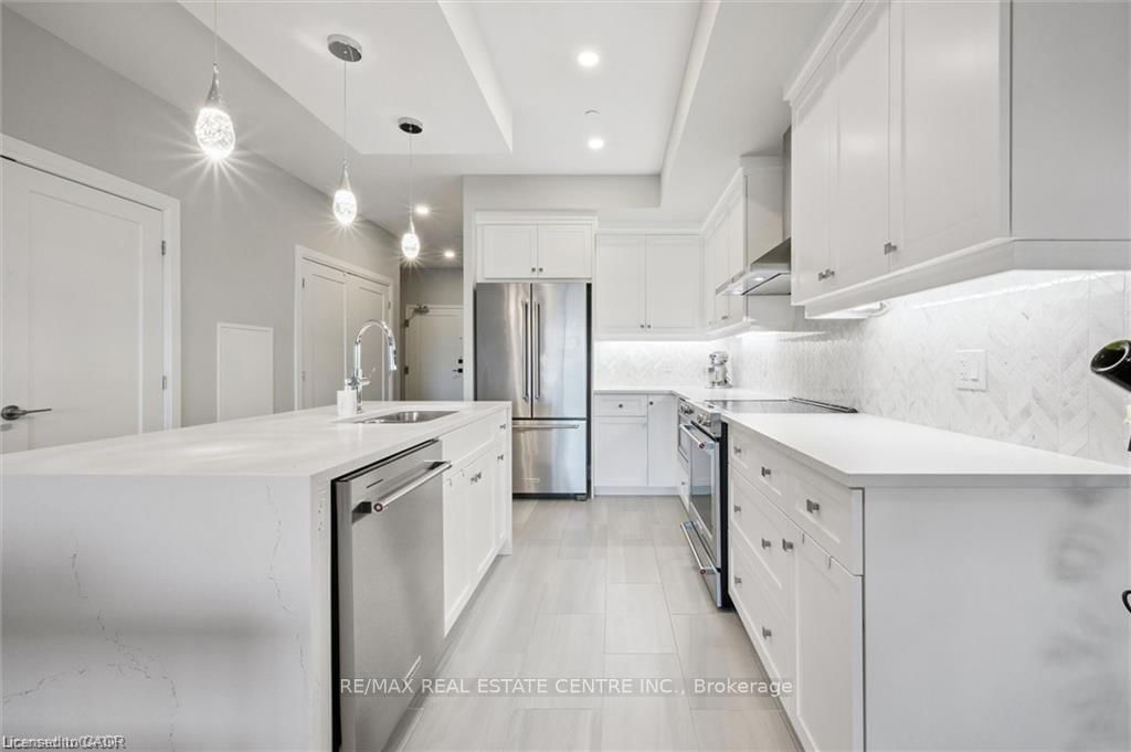 71 Wyndham Street S, Unit 608 - Photo 10