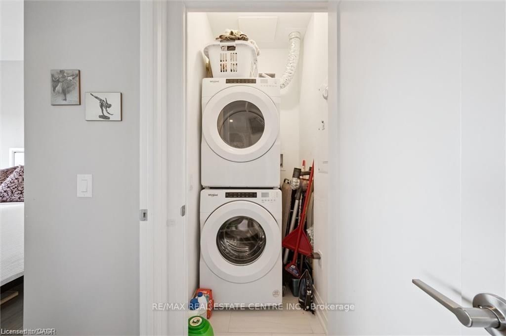 71 Wyndham Street S, Unit 608 - Photo 19