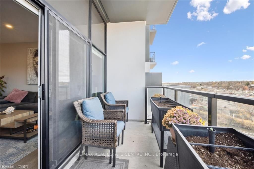 71 Wyndham Street S, Unit 608 - Photo 24