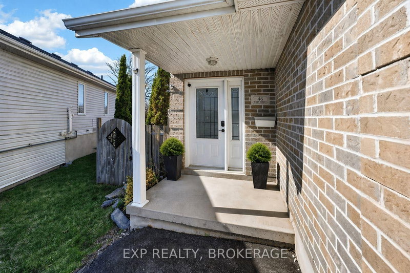 46 Wiley St, Kingston, K7K 5B4 | Image 2