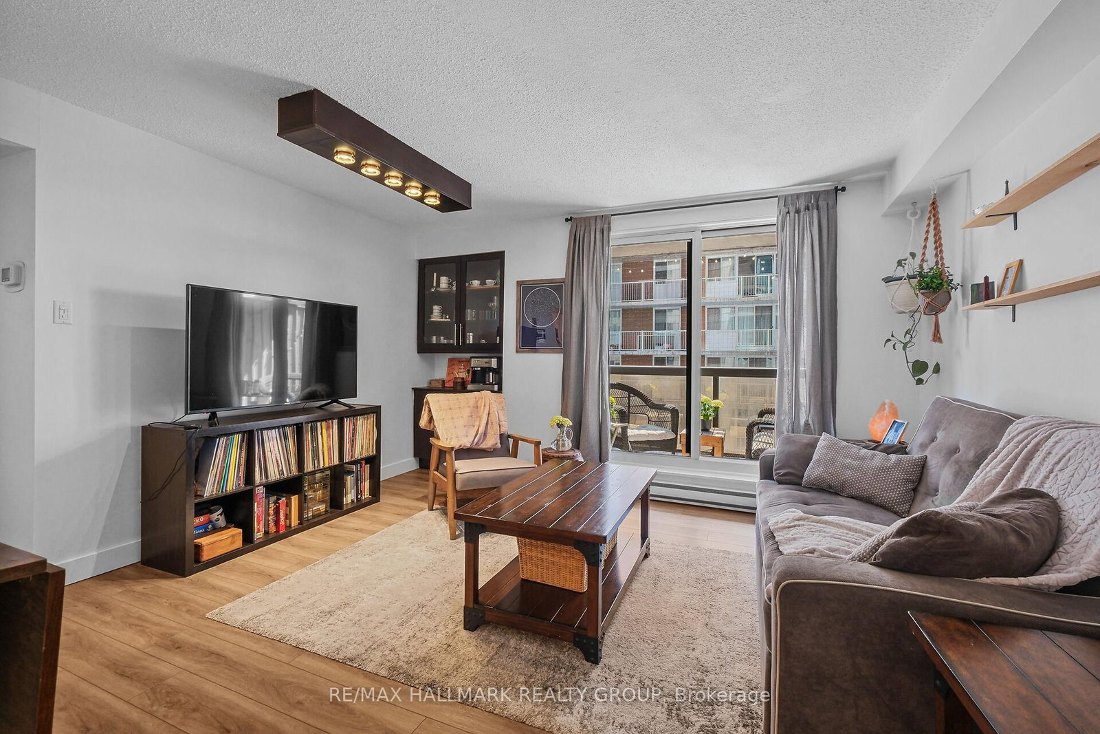 199 Kent Street, Unit 604 - Photo 9