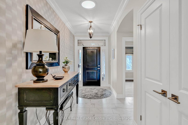 24 Kintyre Tr, Welland, L3B 0B6 | Image 3