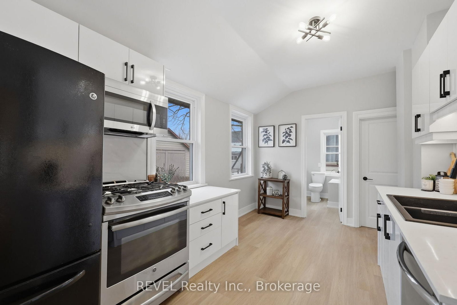 225 Ross Street - Photo 17