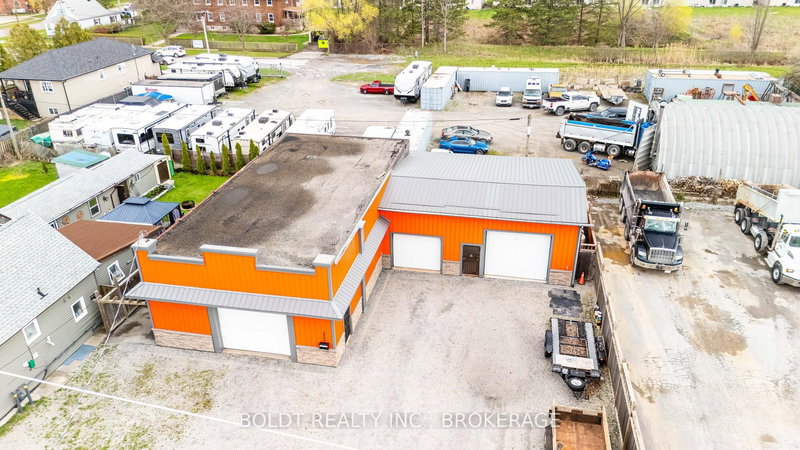 353 Dain Ave, Welland, L3B 3E8 | Image 3