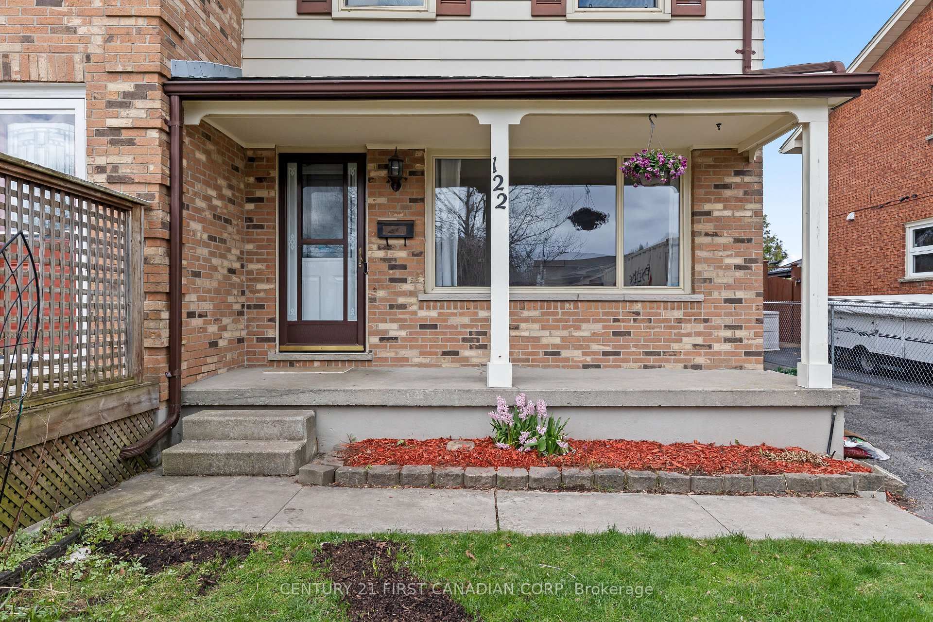 122 Garland Lane