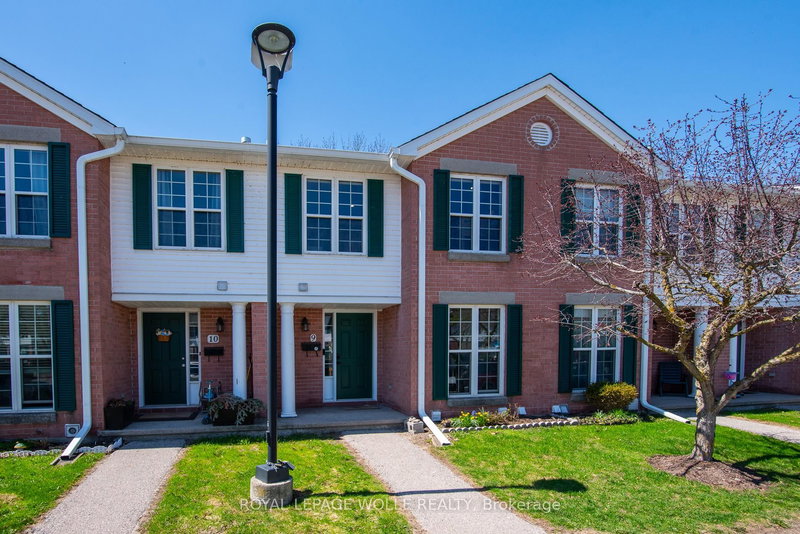 465 Woolwich St N #9, Waterloo, Ontario