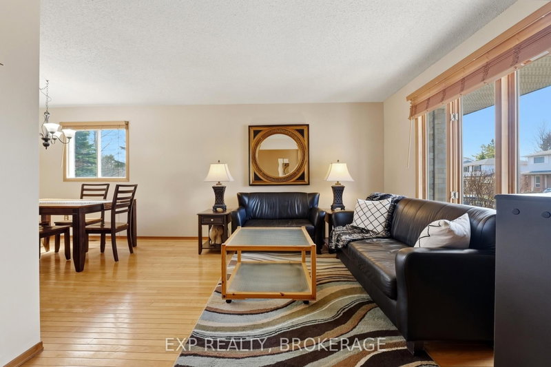 693 Cedarwood Dr, Kingston, K7P 2H8 | Image 3