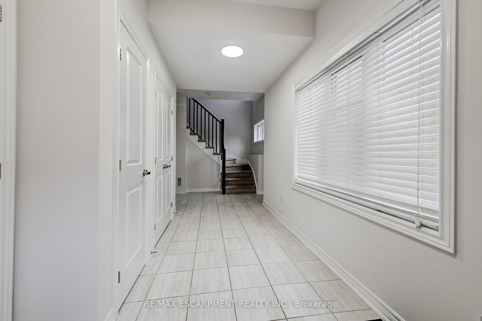 23 ridgeside Lane W - Photo 4