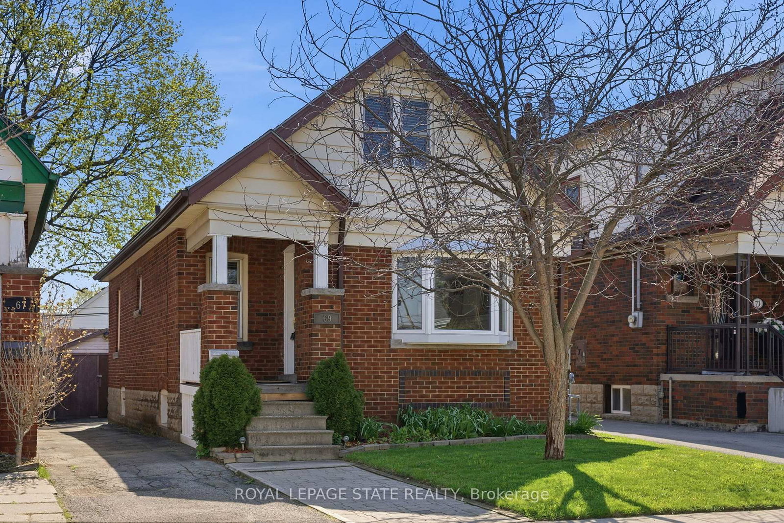 Detached House for sale at 69 Houghton Avenue, Hamilton, Ontario, L8K 2M9 - Delta - MLS: X13035114