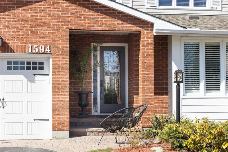 1594 Meadowfield Pl, Orleans, K1C 5V6 | Image 2