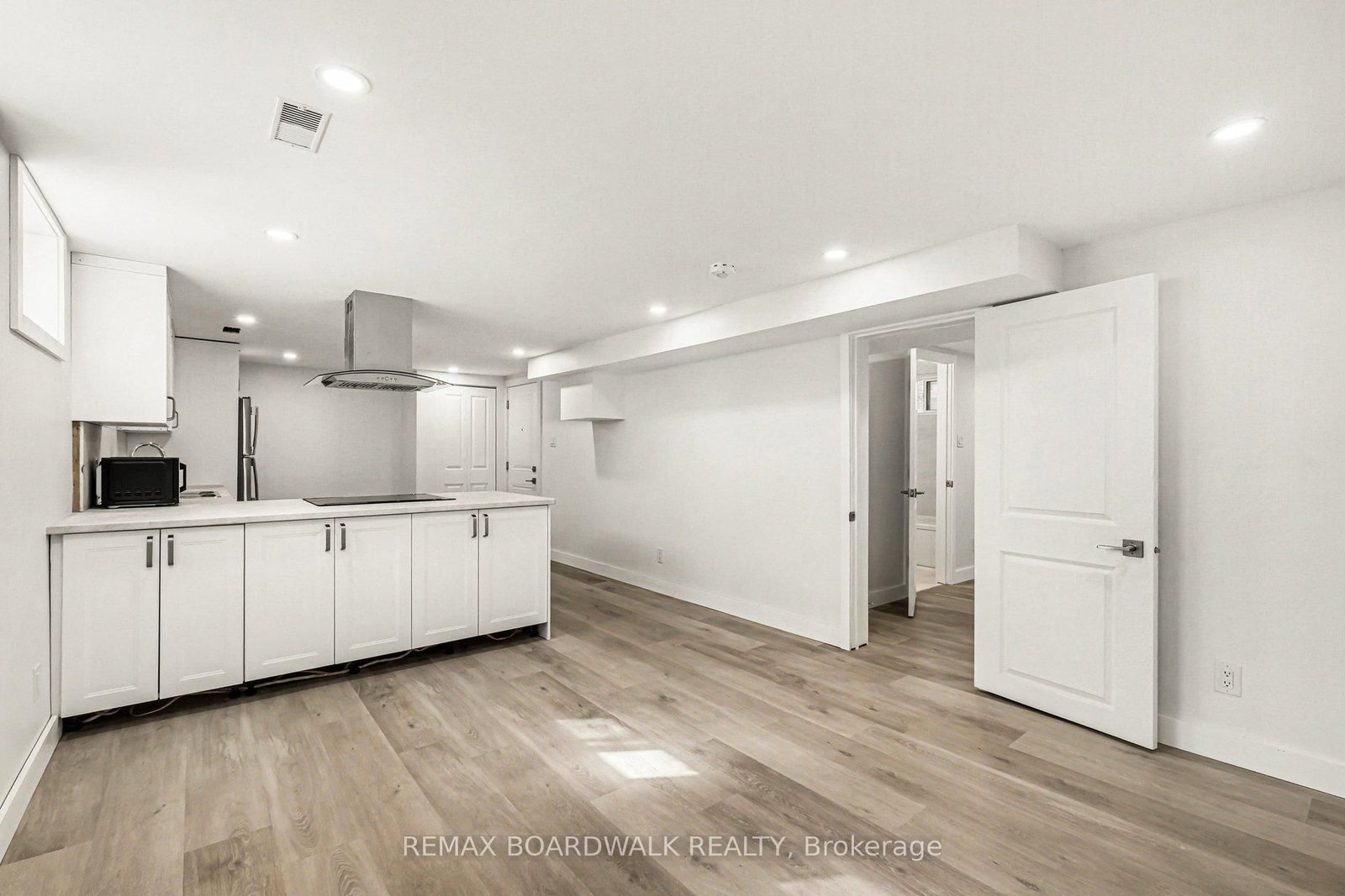 2486 Kaladar Avenue, Unit 3 - Photo 3