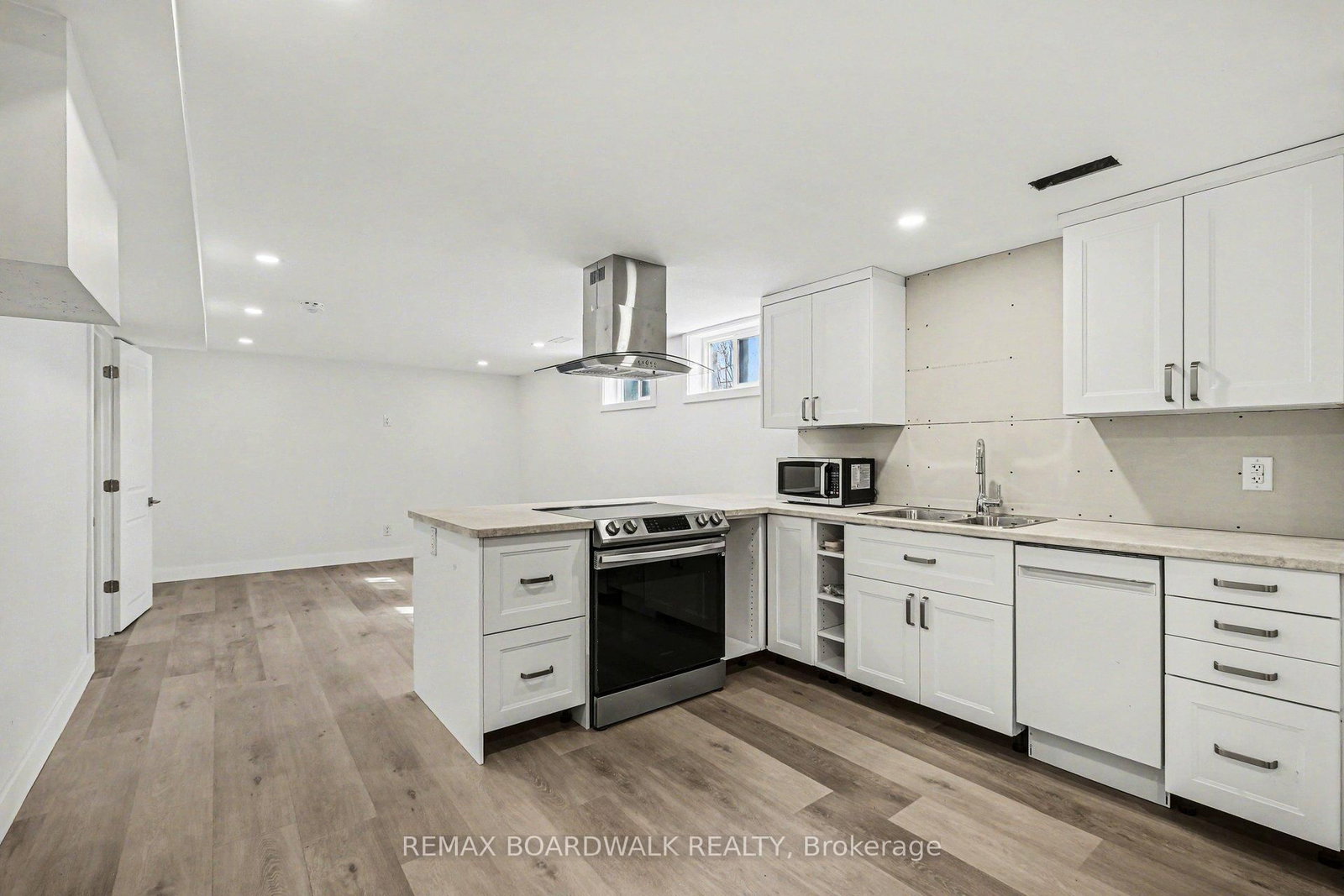 2486 Kaladar Avenue, Unit 3 - Photo 5