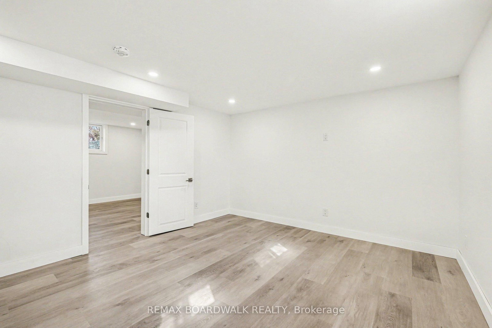 2486 Kaladar Avenue, Unit 3 - Photo 8