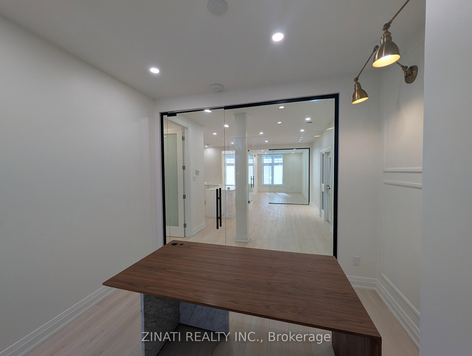 92 Centrepointe Drive, Unit 1 - Photo 10