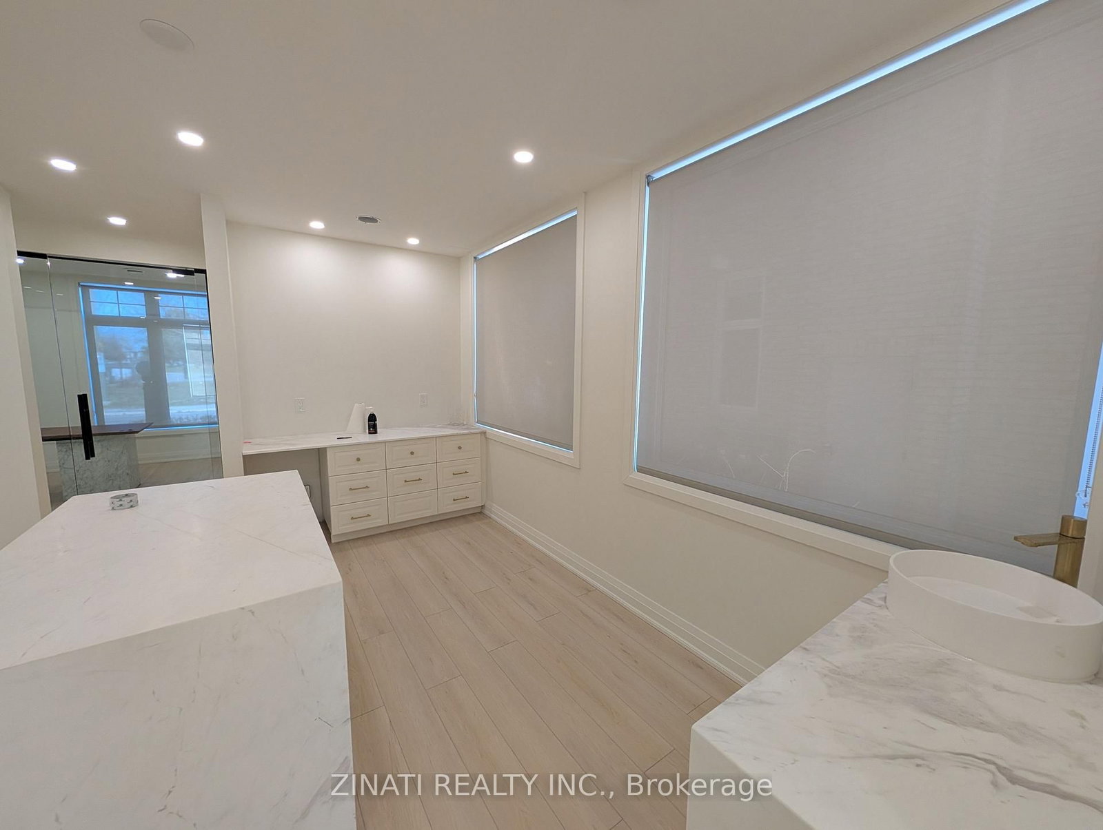 92 Centrepointe Drive, Unit 1 - Photo 19