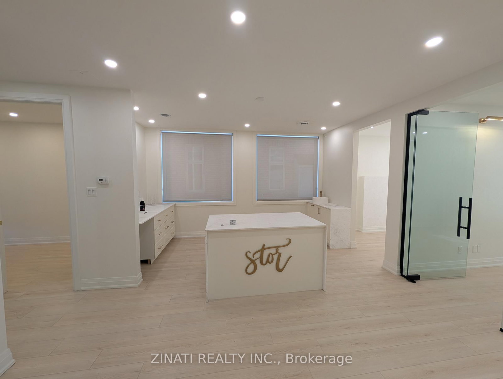 92 Centrepointe Drive, Unit 1 - Photo 7