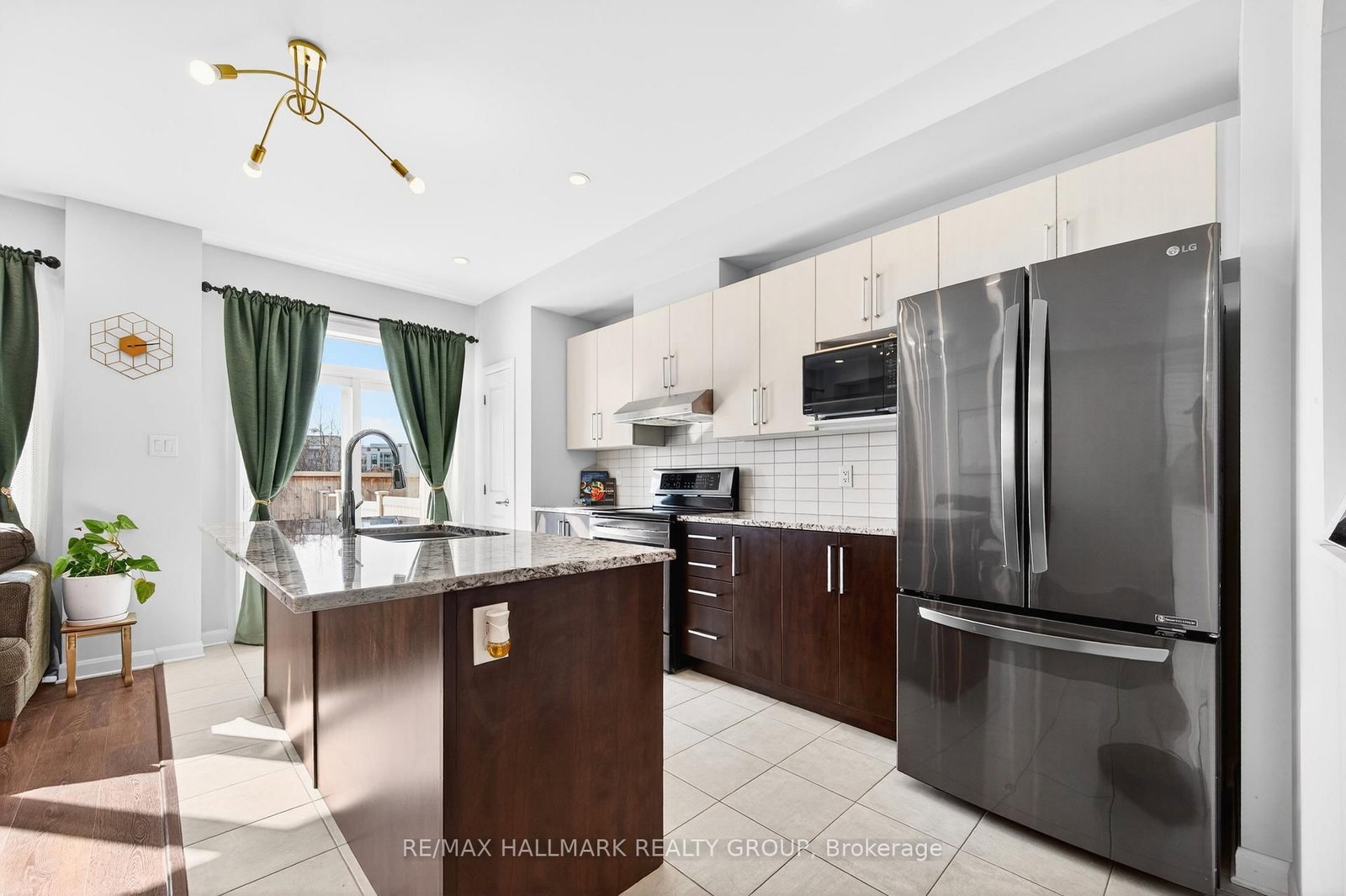 562 Clemency Crescent - Photo 11