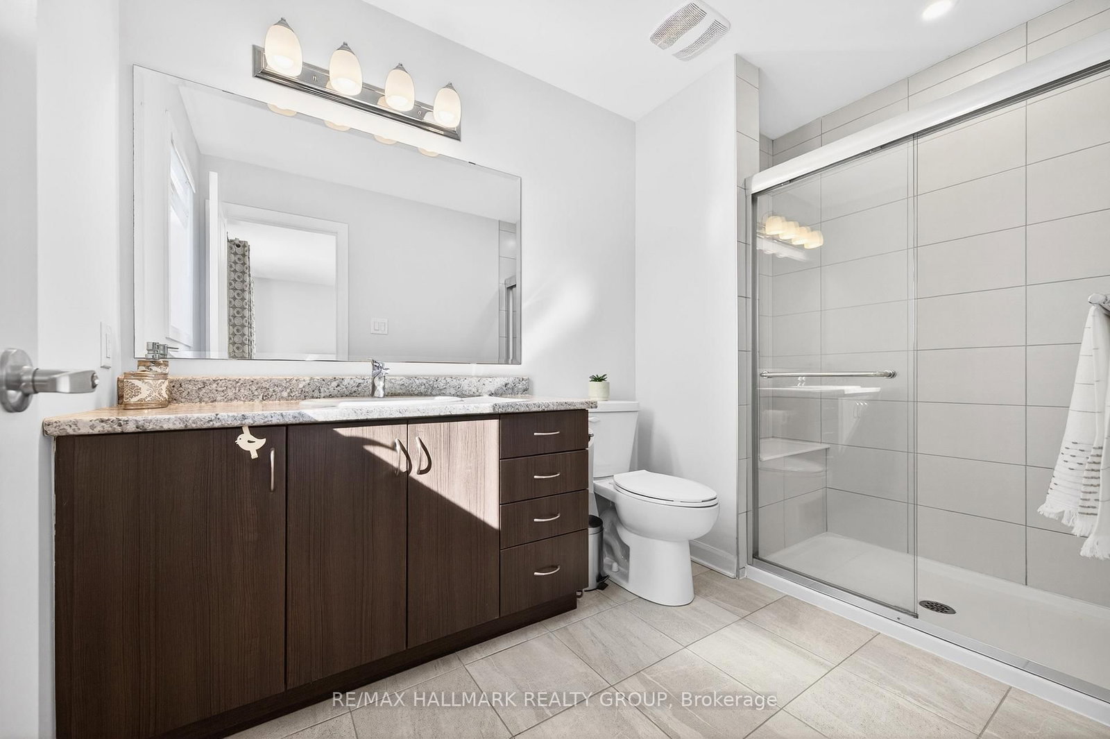 562 Clemency Crescent - Photo 19