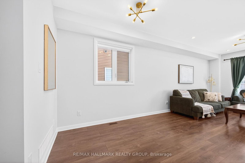 562 Clemency Cres, Ottawa, K2J 6R8 | Image 3