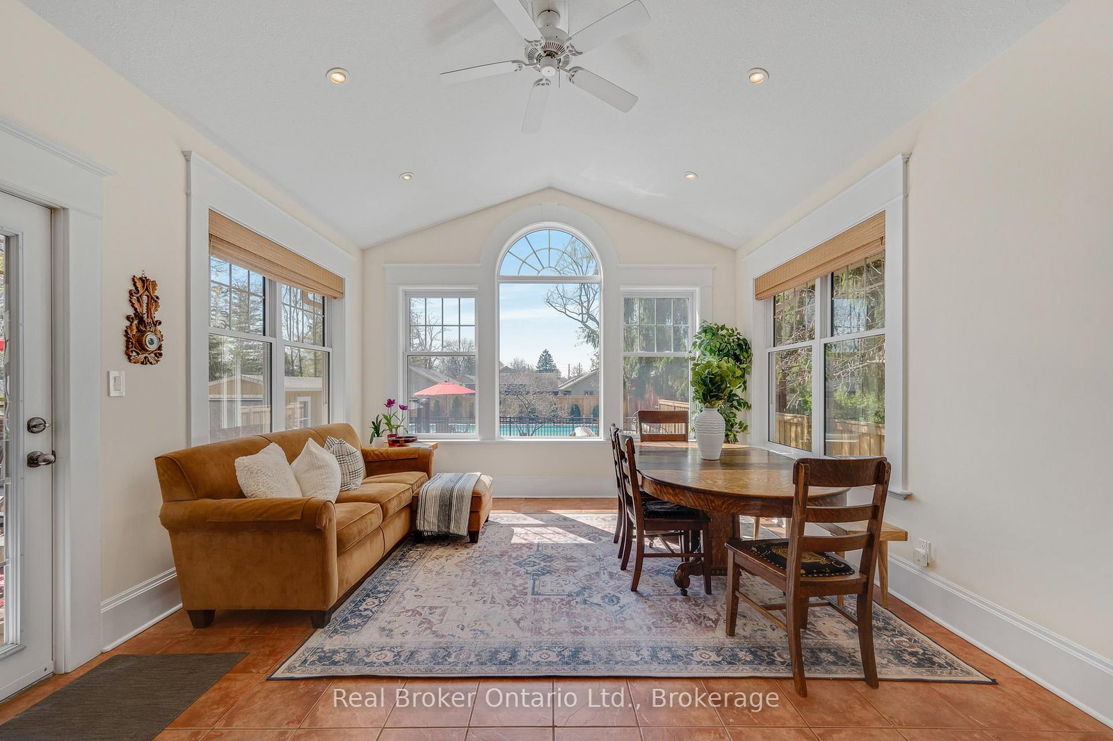 739 Colborne Street - Photo 19