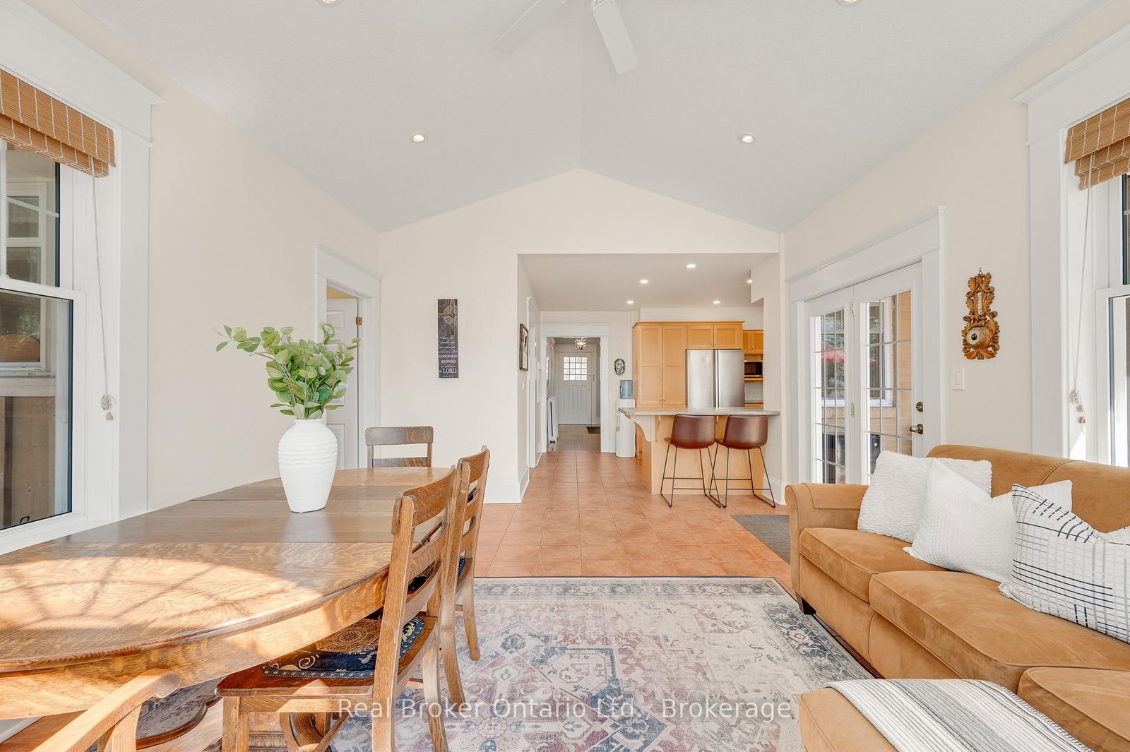 739 Colborne Street - Photo 20