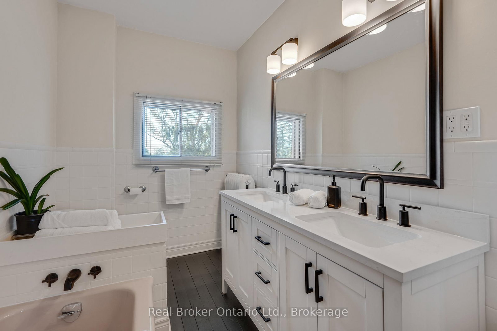 739 Colborne Street - Photo 27