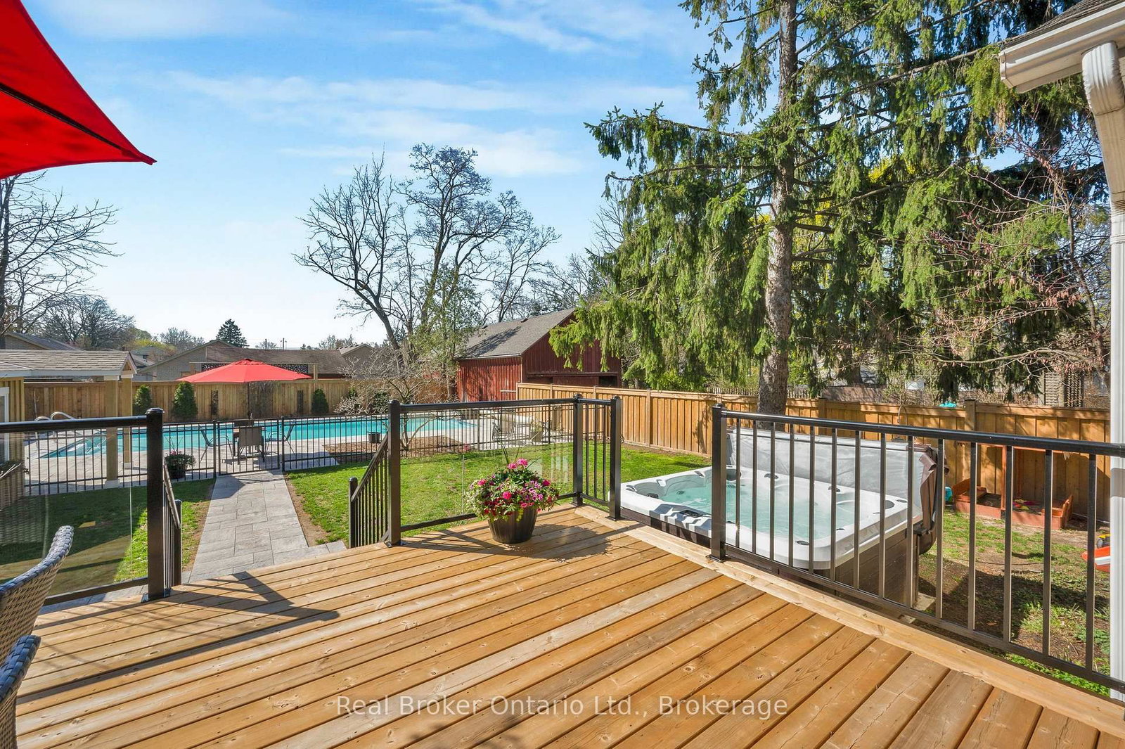 739 Colborne Street - Photo 36
