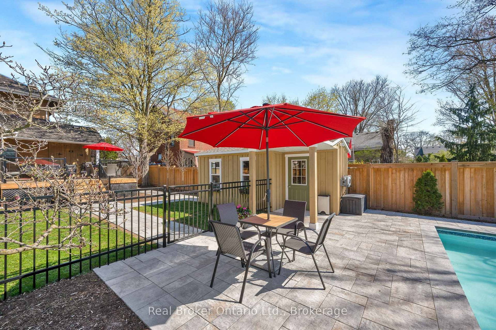 739 Colborne Street - Photo 40