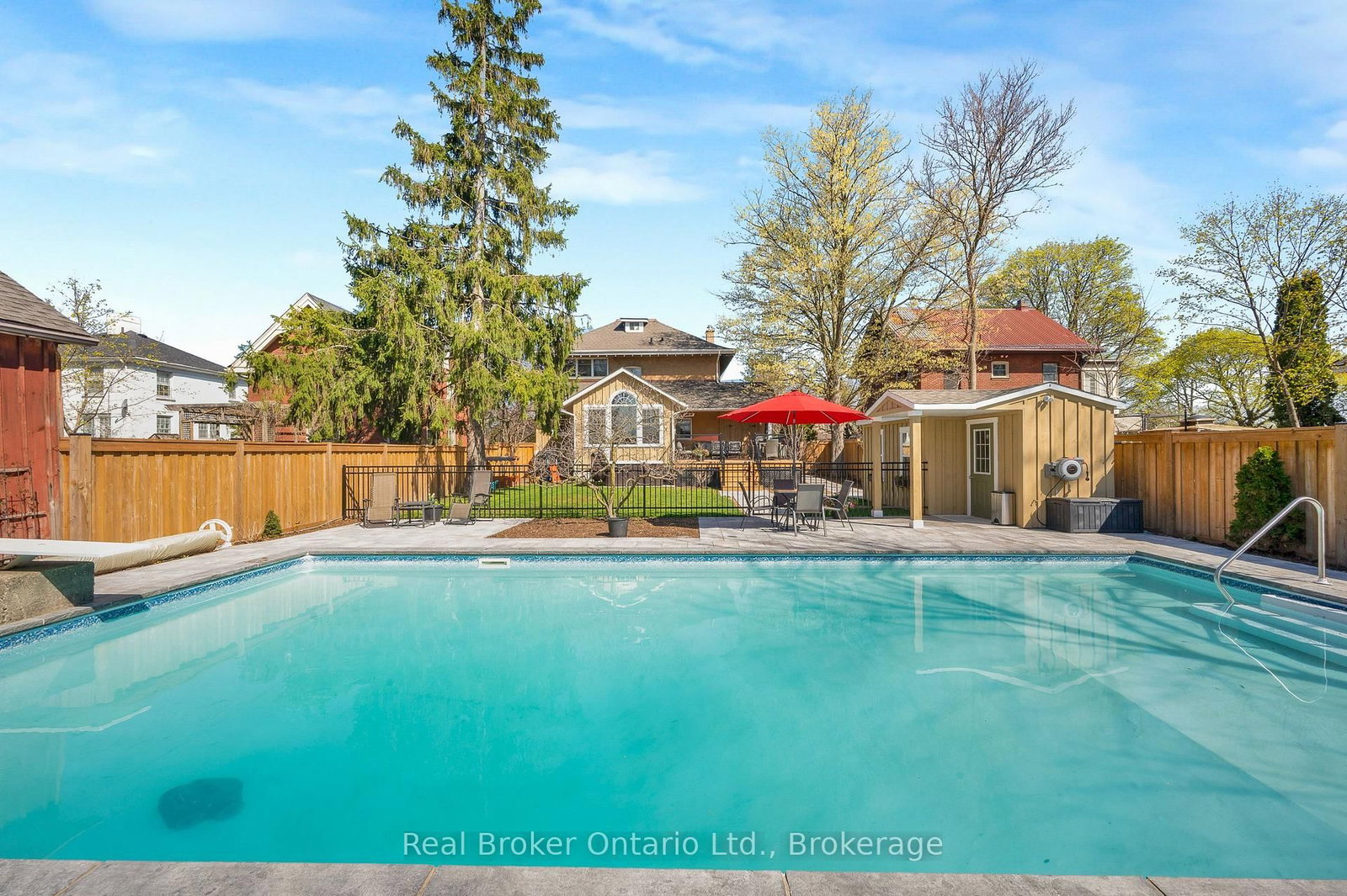 739 Colborne Street - Photo 42