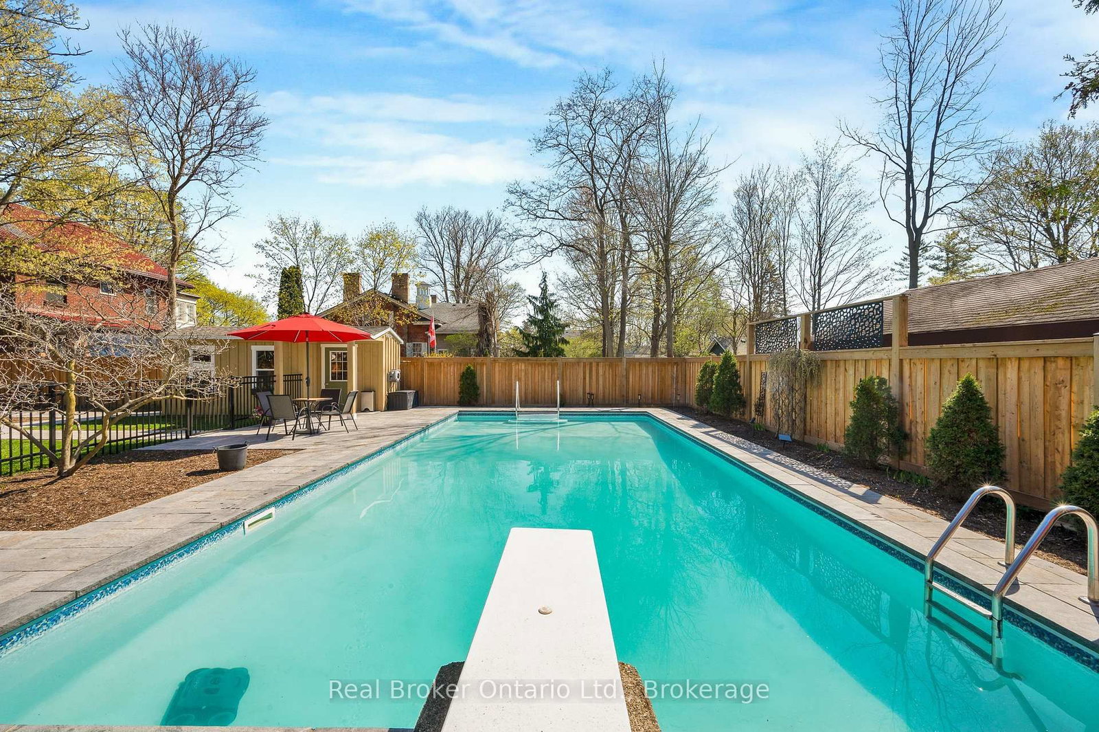 739 Colborne Street - Photo 44