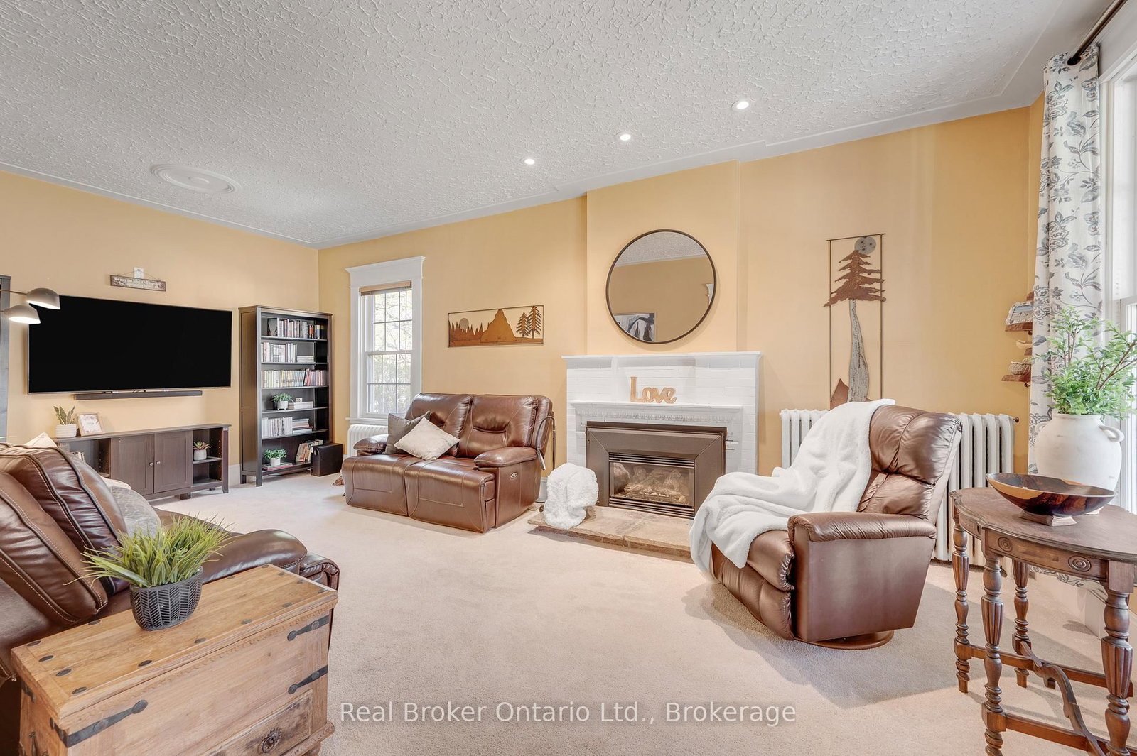 739 Colborne Street - Photo 9