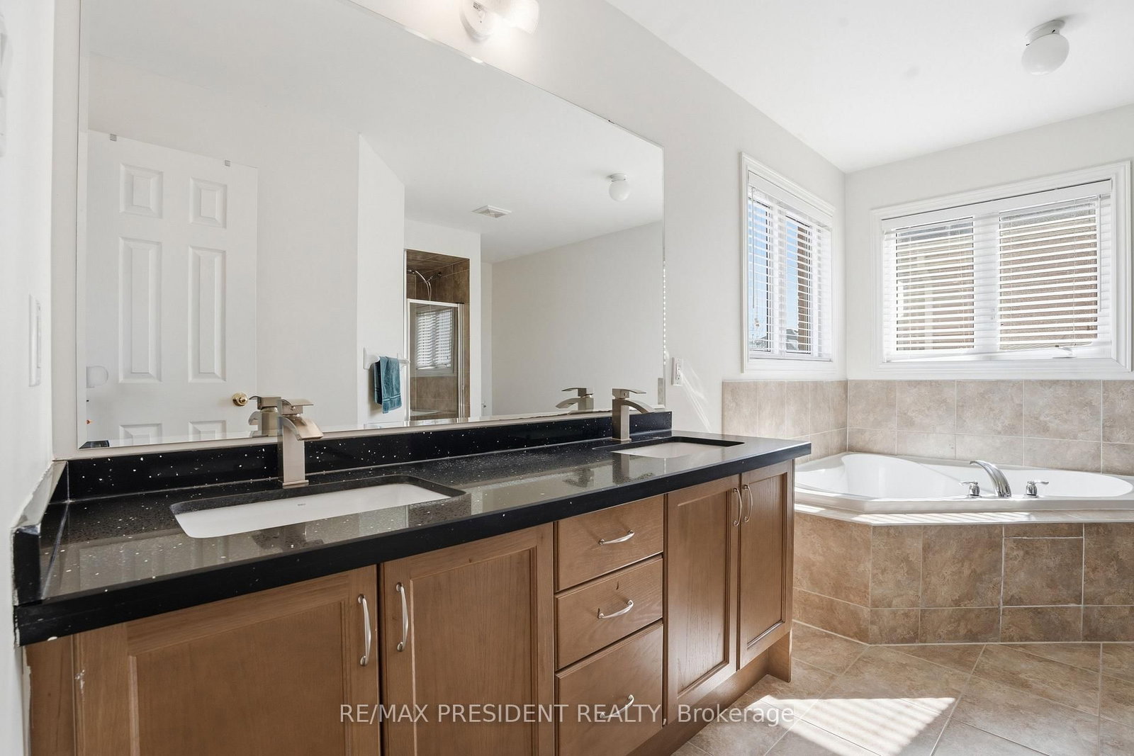 17 Mccartney Street - Photo 27