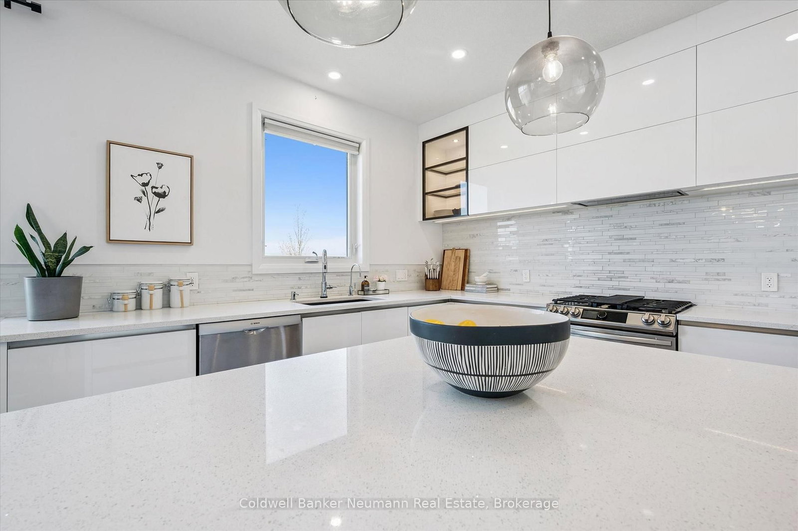 74 Gellert Drive - Photo 8