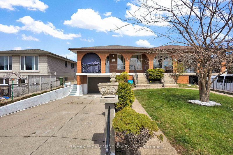 304 Celtic Dr, Hamilton, Ontario