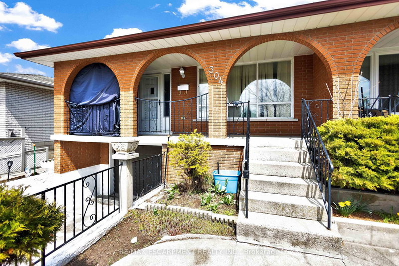 304 Celtic Dr, Hamilton, L8E 3S2 | Image 3