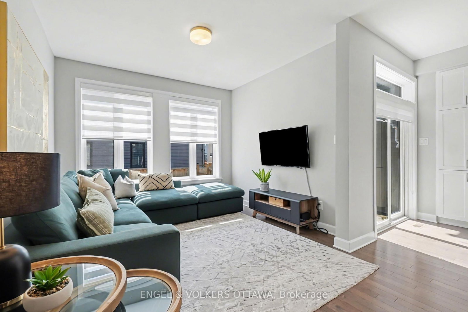 57 Mandevilla Crescent - Photo 12