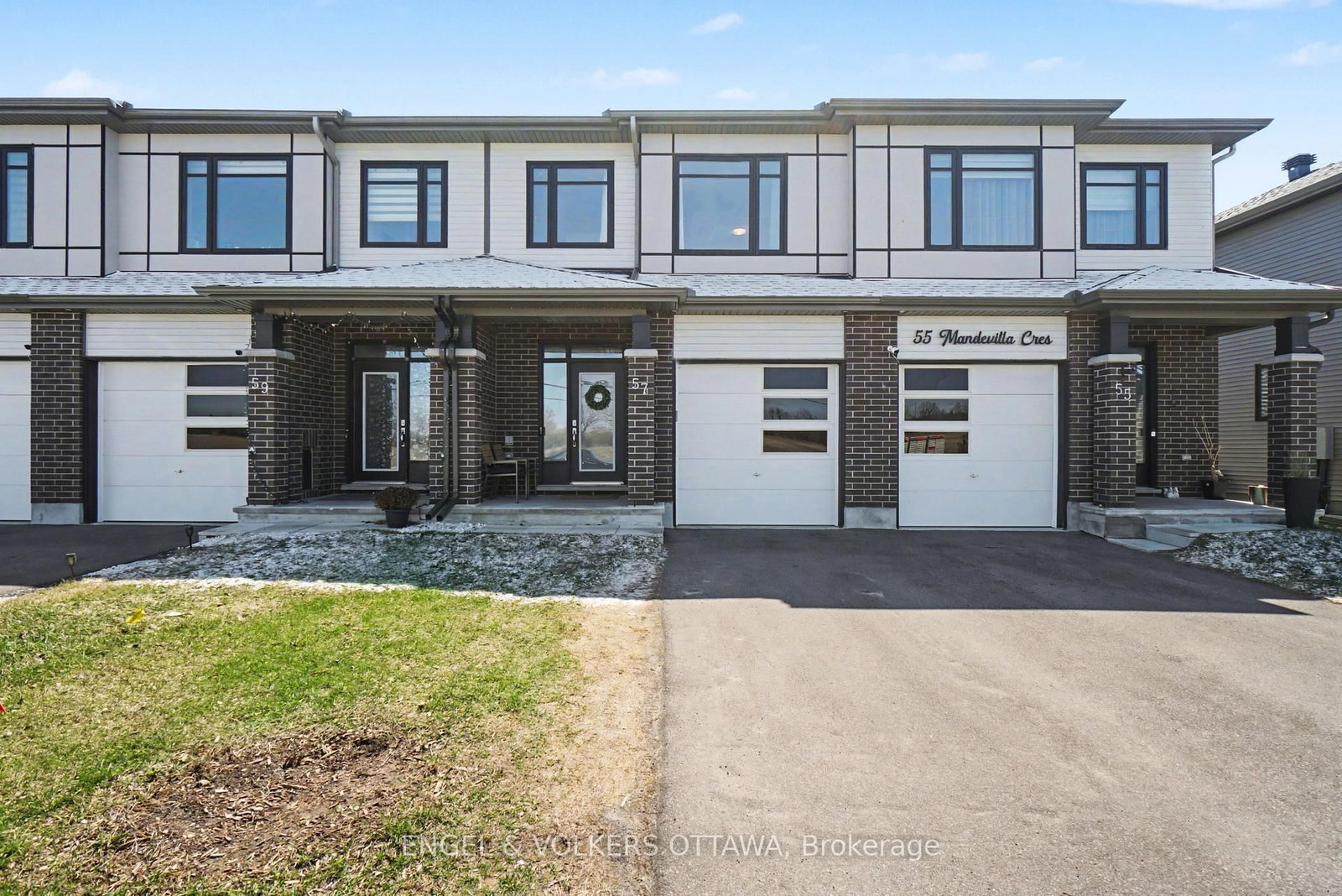 57 Mandevilla Crescent - Photo 32