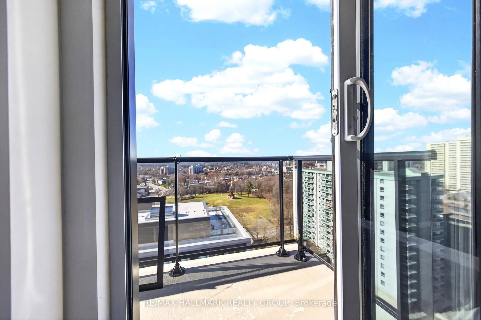 560 Rideau Street, Unit 1405 - Photo 22