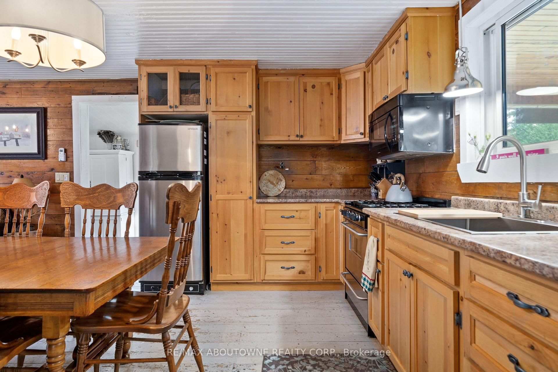 1161 & 1220 TURCOTTE Road