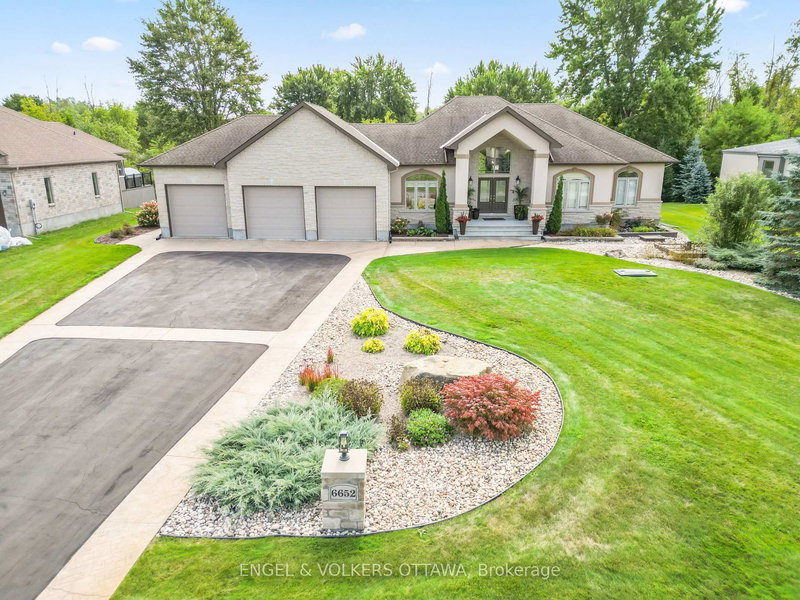 6652 Pebble Trail Way, Greely, K4P 0B6 | Image 2