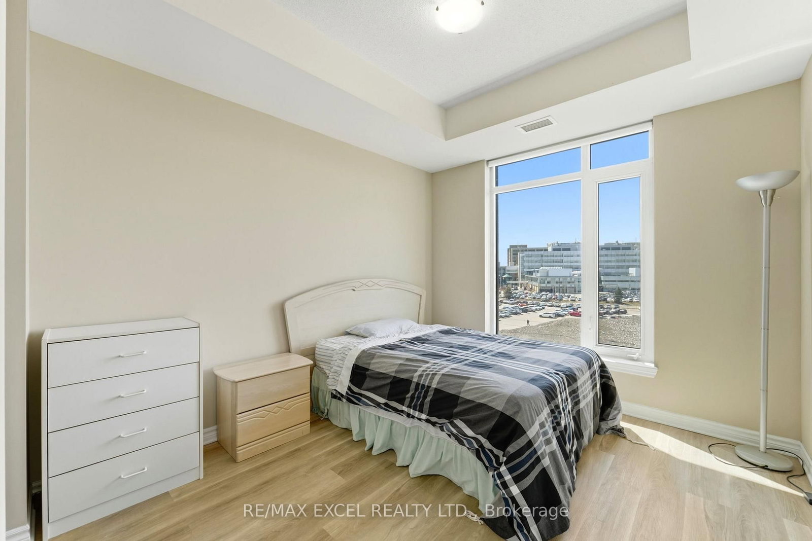 100 ROGER GUINDON Avenue, Unit 605 - Photo 13