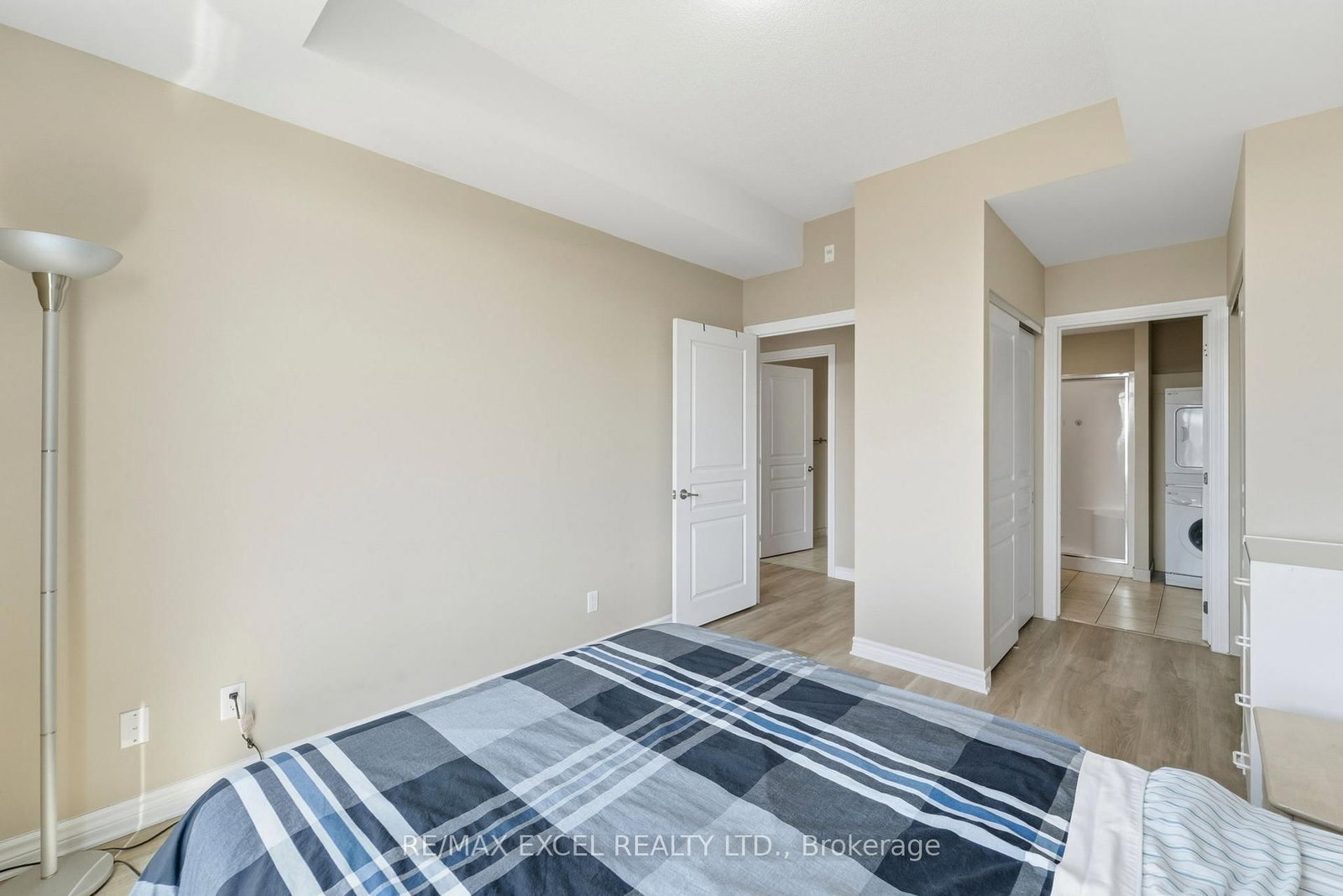 100 ROGER GUINDON Avenue, Unit 605 - Photo 15