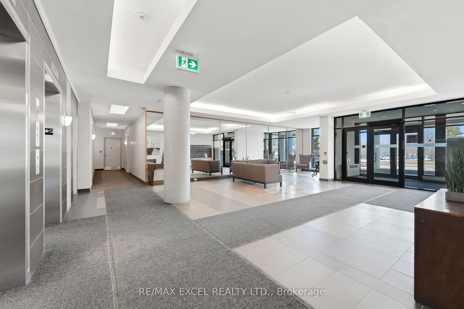 100 ROGER GUINDON Avenue, Unit 605 - Photo 4