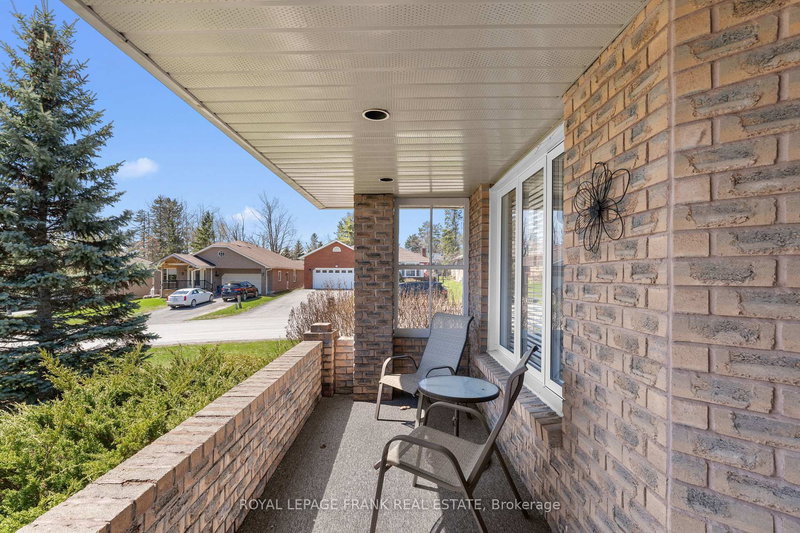 2 Hillview Dr, Kawartha Lakes, K0M 1A0 | Image 3