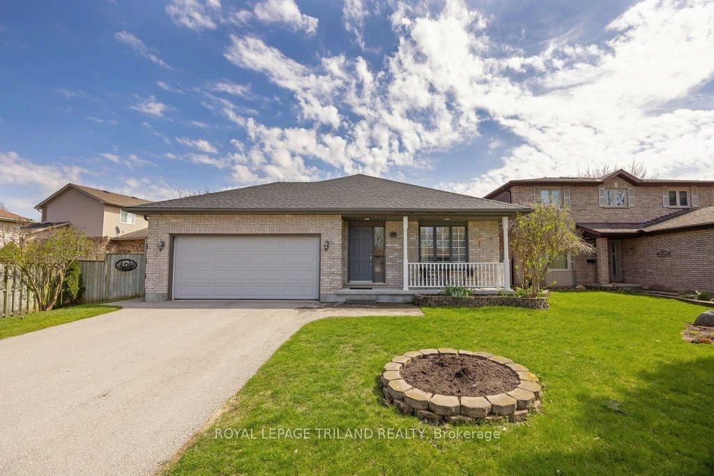 Detached House for sale at 22 STONEYCREEK Crescent, London North, Ontario, N5X 3X4 - North C - MLS: X13035646