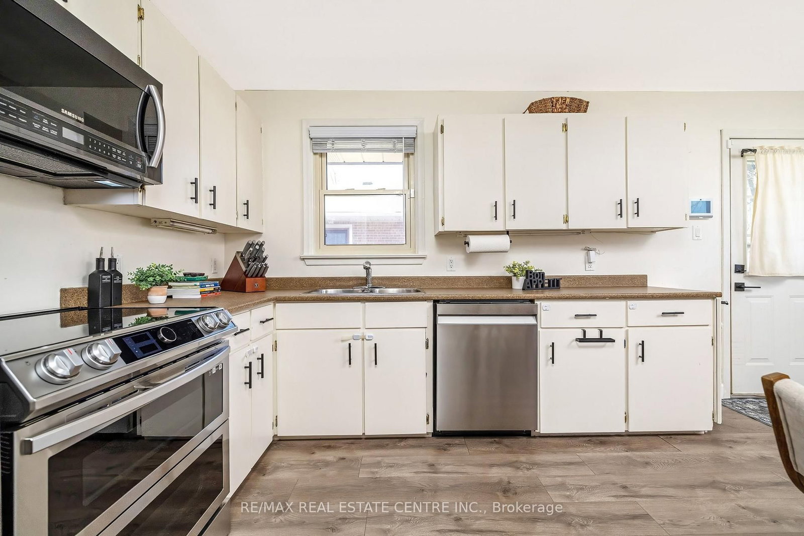 48 Knightswood Boulevard - Photo 14