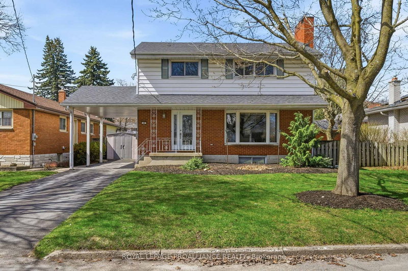 49 Plaza Sq, Belleville, K8N 4J2 | Image 2