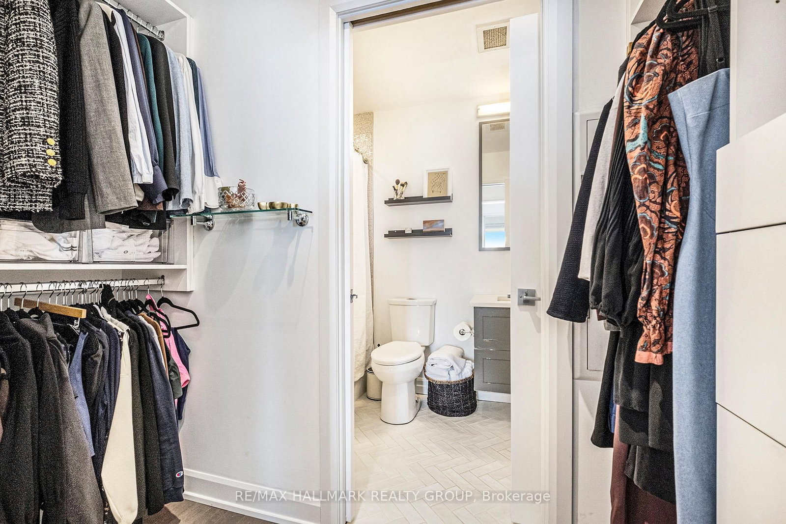 10 Rosemount Avenue, Unit 404 - Photo 10