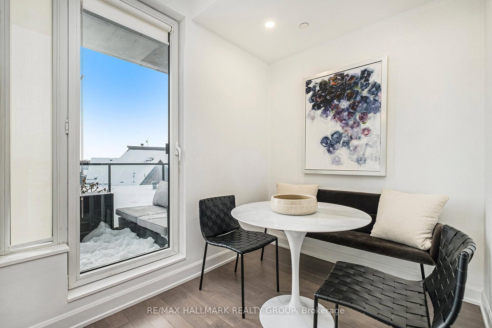 10 Rosemount Avenue, Unit 404 - Photo 12